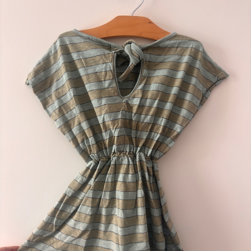 -Tocoto Vintage 3yr
-Striped Kids Dress in Green and Gray